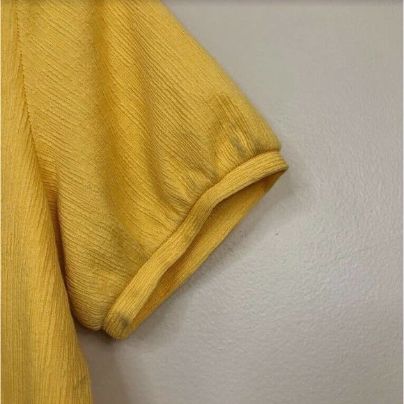 Style & Co Women's Textured Short Puffed Sleeve T-Shirts Top Yellow L, $45 NWT - Picture 5 of 6